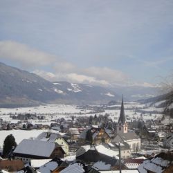Im Hintergrund der Ski- Tourenberg Preber.jpg